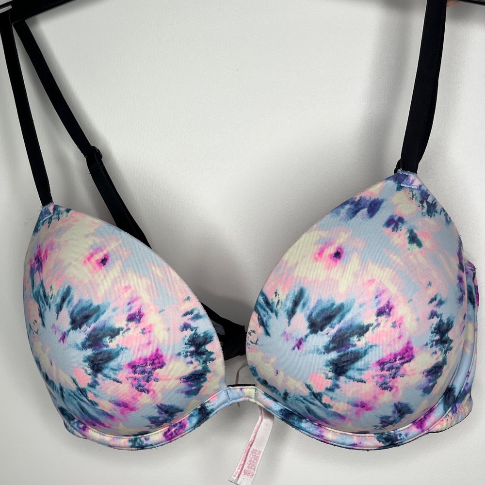 PINK Victoria's Secret Wear Everywhere Super Push-Up Bra